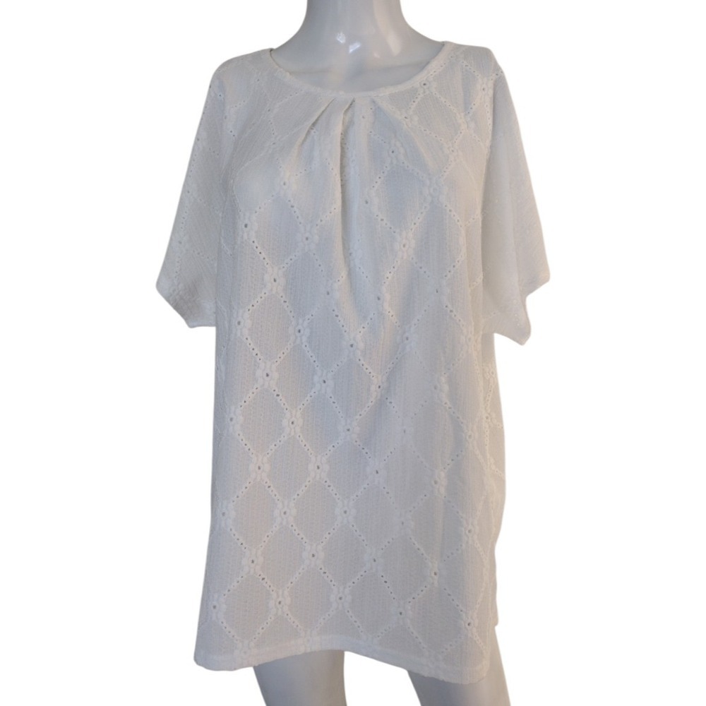 Unbranded Blouse Women XXL White Lace Trim Crew Neck Casual Eyelet Embroidery